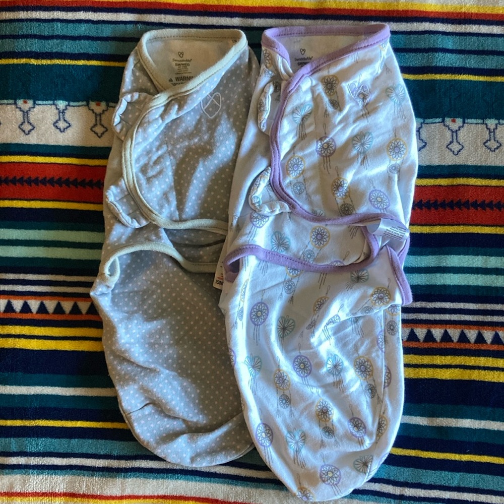 SwaddleMe Velcro LOT of 2 swaddles - Size Small/Medium, 0-3 Months